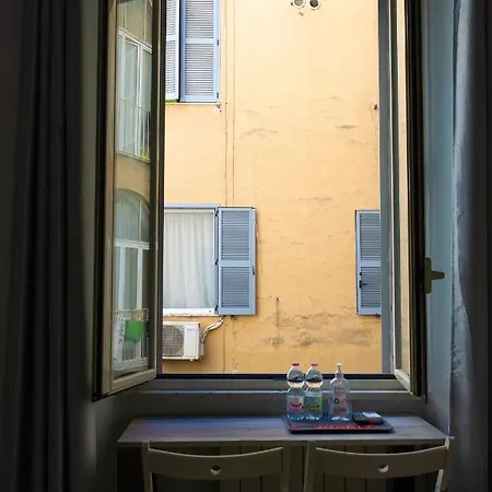Romafullhouse Rome